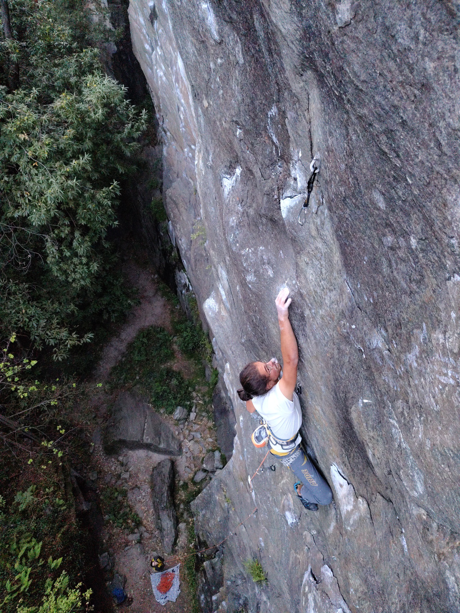 Arrampicata in falesia al Sasso del Drago